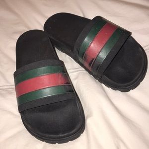 AUTHENTIC GUCCI FLIPFLOPS